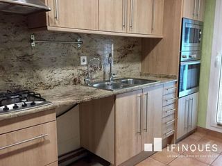 Piso en venta en Poble Nou - Torreromeu - Can Roqueta en Sabadell