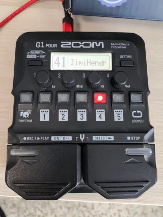 Zoom G1 Four Processore Multi-Effetti per Chitarra