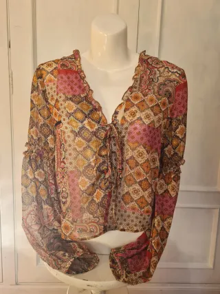 Blusa Crop Patchwork Romántica Talla Única