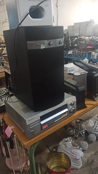 Se vende 120€ Subwoofer Pioneer y Altavoz Altec La