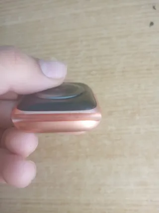 Reloj rosa sin cargador con pulsera