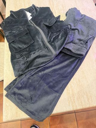 Chándal terciopelo gris nuevo con etiqueta