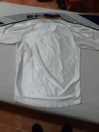 Camiseta y bufanda Real Madrid Adidas