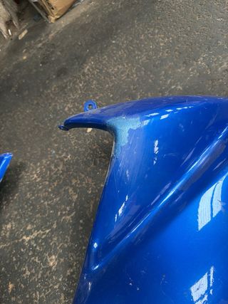 Lateral derecho Suzuki Bandit 600 04