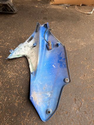 Lateral Suzuki Bandit 600 04 Izquierdo