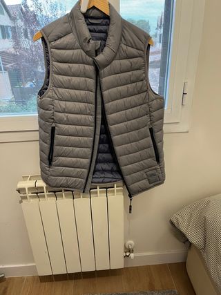 Chaleco acolchado gris talla M