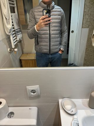 Chaleco acolchado gris talla M