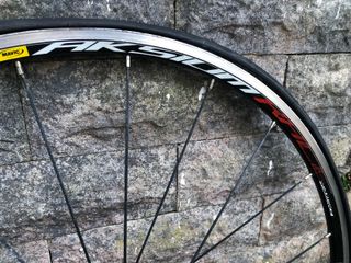 Juego de llantas Mavic Aksium Race