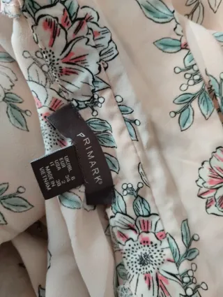 Lote de camisas de vestir hay entre 15 y 20