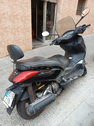 Yamaha Xmax 250i Scooter