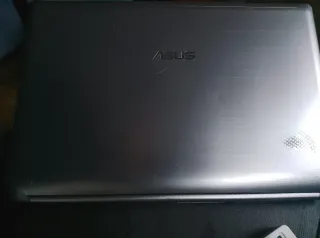 Portátil Asus i7 17,3"