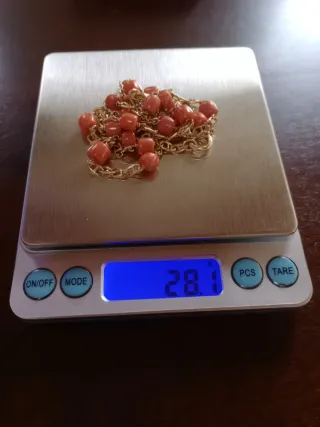 Collar Oro 18 kilates con coral