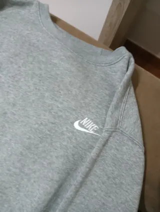 Sudadera Nike Gris
