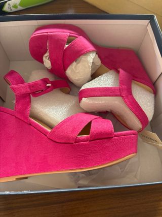 Sandalias cuña fucsia Marypaz T37 sin estrenar