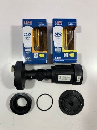 Faretto orientabile plastica nero IP44