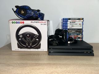 PS4 Pro + Volante + Cuffie + 14 giochi e accessori