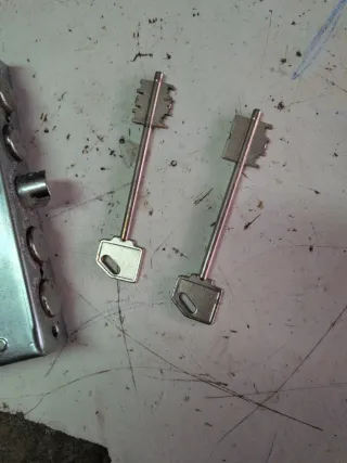 Serratura porta blindata con 2 chiavi CR