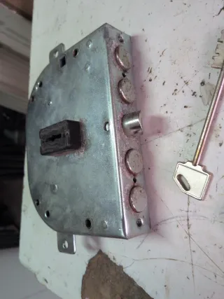 Serratura porta blindata con 2 chiavi CR