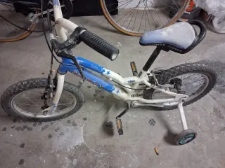 Bicicleta infantil Monty con ruedines