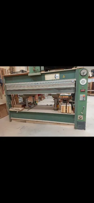 Prensa de platos industrial de 2.50x1.30