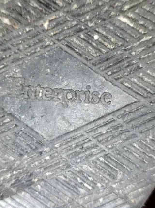 Elegantes Botas Negras de Cuero Enterprise Talla39