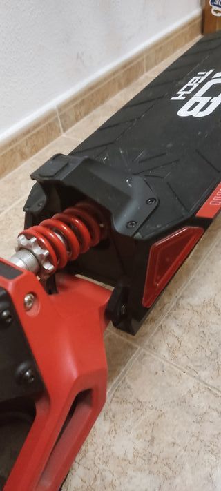 Patinete eléctrico doble suspensión