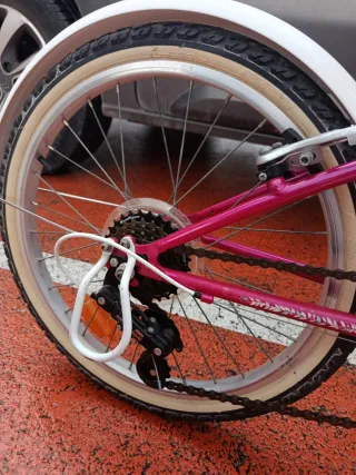 Bicicleta infantil rosa BTWIN