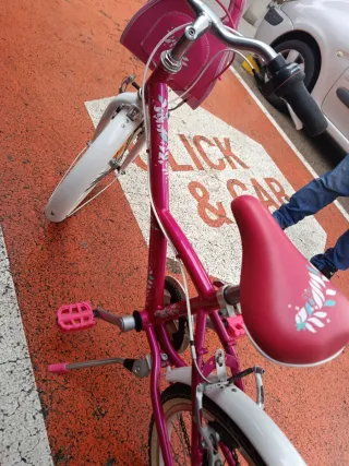 Bicicleta infantil rosa BTWIN