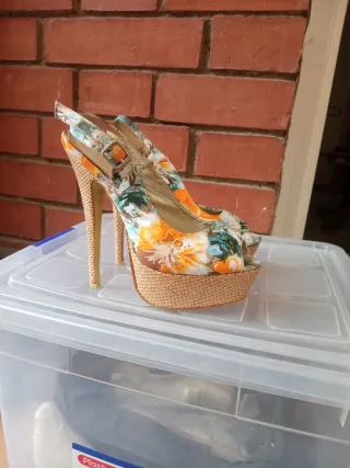 Zapatos de tacón color nude