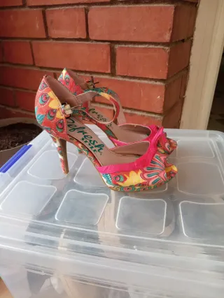 Zapatos de tacón color nude