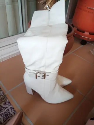 Zapatos de tacón color nude