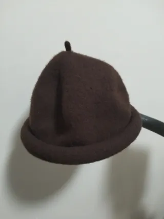 Gorro de lana marrón invierno