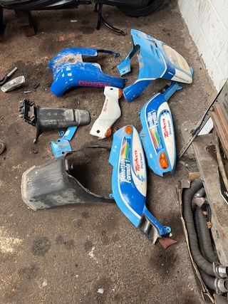 Juego Plásticos Piaggio Typhoon Azul