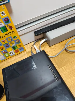 Nintendo Wii U Negra + Juegos y Mandos.