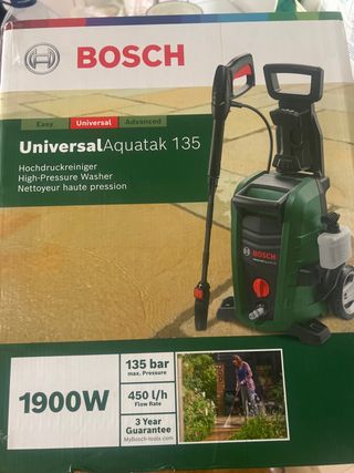 Hidrolimpiadora Bosch UniversalAquatak 135