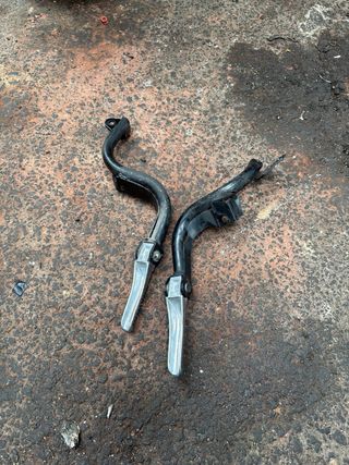 Juego Estriberas Piaggio Typhoon