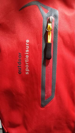 Chaqueta deportiva hombre roja y gris