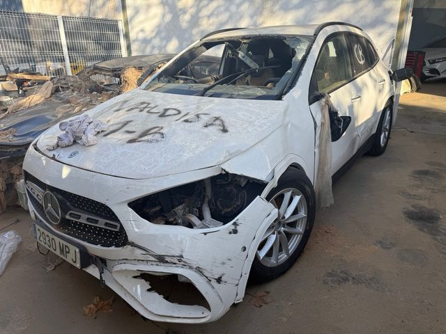 Mercedes-Benz GLA 2024 Dana