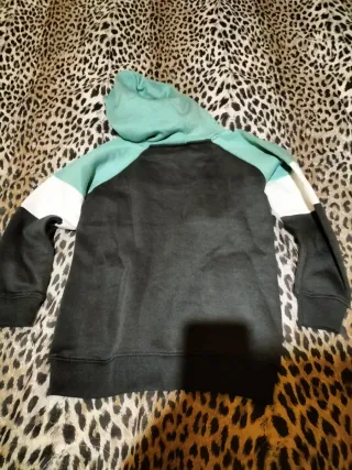 Felpa bambino 7-8 anni con cartellino