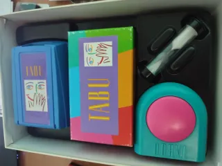 Juego  TABU, completo y caja original, año 1990