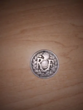 Moneda RF antigua
