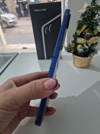 Samsung Galaxy Z Flip7 256GB Azul Sombra