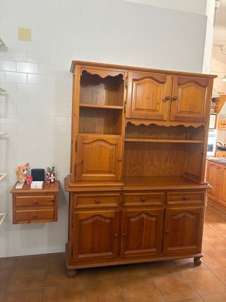 Mueble de cocina y cajonera de madera
