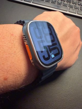 Apple Watch Ultra 2 Gris 93% Batería