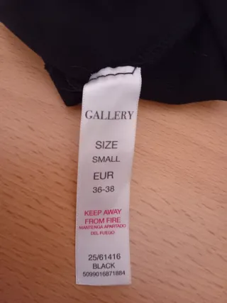 Camiseta negra manga francesa GALLERY