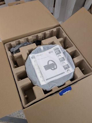 Base, volante y pedales Moza R3 edición para PC