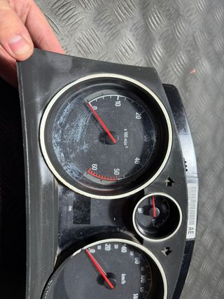 Cuadro Instrumentos Opel Zafira 2006