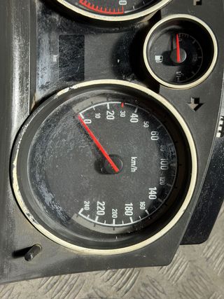 Cuadro Instrumentos Opel Zafira 2006