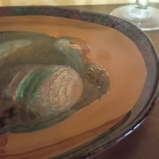 Grande piatto in vetro dipinto vintage