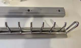 Corbatero extraíble con 12 ganchos